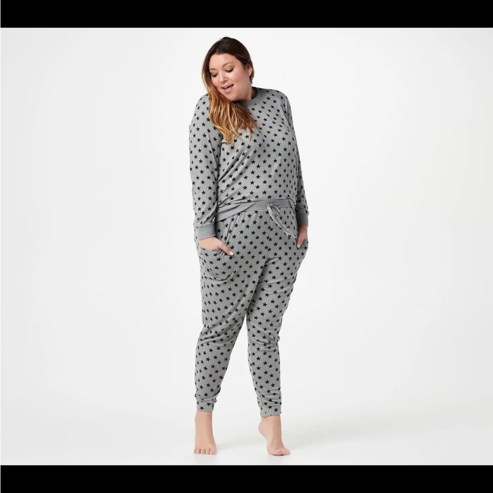 Muk Luks 2 Piece Star Loungewear NWT - Picture 2 of 5